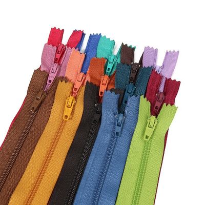 シッパー 25 カラー 3# ナイロンシッパー 衣類縫製用アクセサリー用のカスタムシッパー