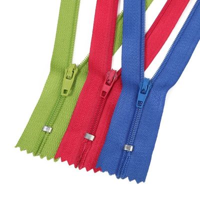シッパー 25 カラー 3# ナイロンシッパー 衣類縫製用アクセサリー用のカスタムシッパー