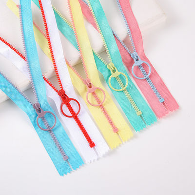 3 環境に優しいデザインと無料サンプルを持つプラスチックジッパー